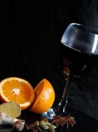 Готуємо разом альпійський глінтвейн. Рецепти зігрівального напою з вина