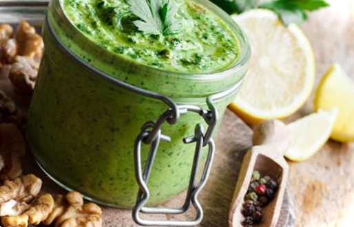 Соус із зелені як приготувати для салату, рецепт, докладний опис