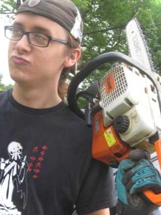 На що звертати увагу при купівлі бензопили? Поради фахівців