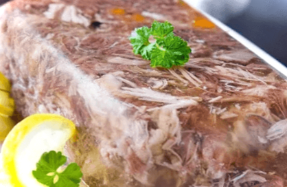 Як зварити смачний холодець зі свинячих ніжок та курки