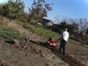 Оранка городу під зиму коли краще перекопати землю на ділянці