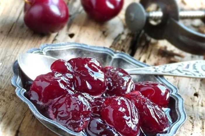 Смачне варення з черешні з кісточкою на зиму - рецепт заготівлі з ягід